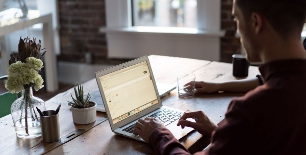 От «Starbucks» до «ВкусВилла»: правила этичного управления репутацией